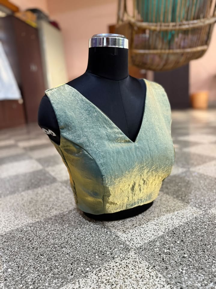 Artistic Neckline Embroidery - Dreamt Beauty's Institute & Boutique